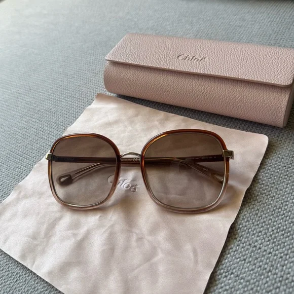Chloé Brown Gradient Square Sunglasses with Pink Case - Picture 2 of 8